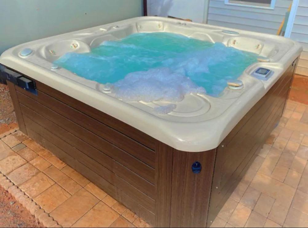 Stylish 4B 3B -King Bed- Jacuzzi Villa Charlotte Eksteriør bilde